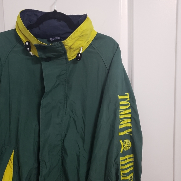 VINTAGE TOMMY HILFIGER Green Embroidered Patch Windbreaker Jacket - Picture 4 of 16